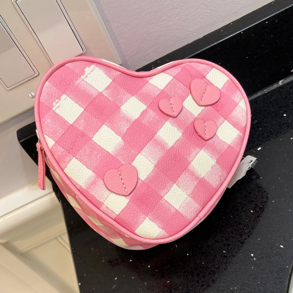 NWT Pink and White Heart-Shaped Pouch